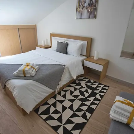 Camoes Studiogeral Lägenhet Bragança