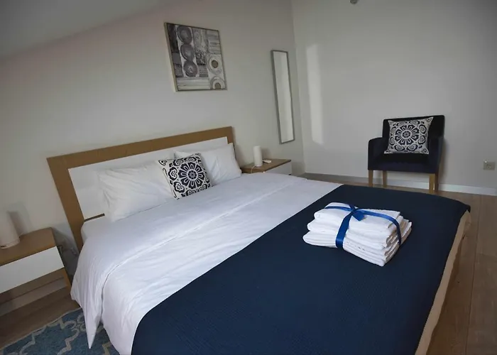 Camoes Studiogeral Апартаменты Браганса